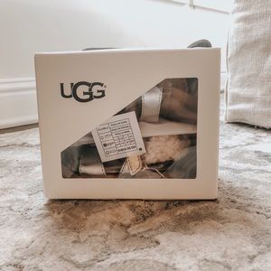 Baby UGG sandals- toddler size 4/5